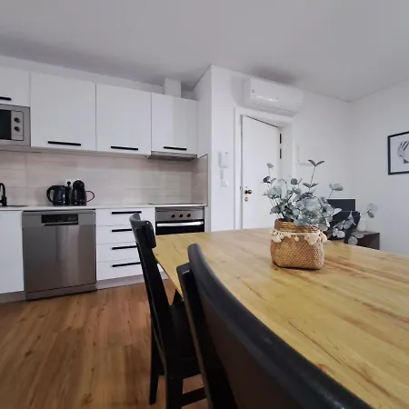 House 2 * Espinho (Aveiro)